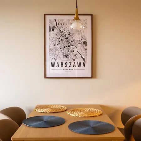 Elegant Beige Harmony * Warschau