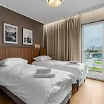 Elegant Beige Harmony By Bookinghost شقة *
